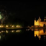 Und plötzlich auch noch Feuerwerk ... :-) 