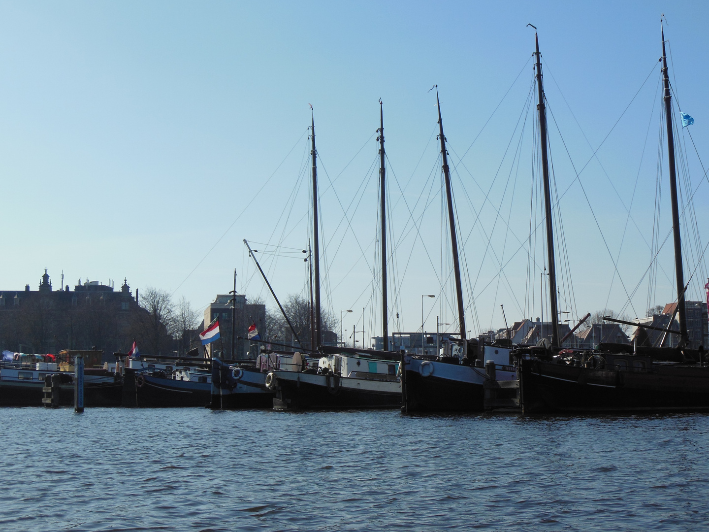 "Und sie ist abgehauen nach Amsterdam..."