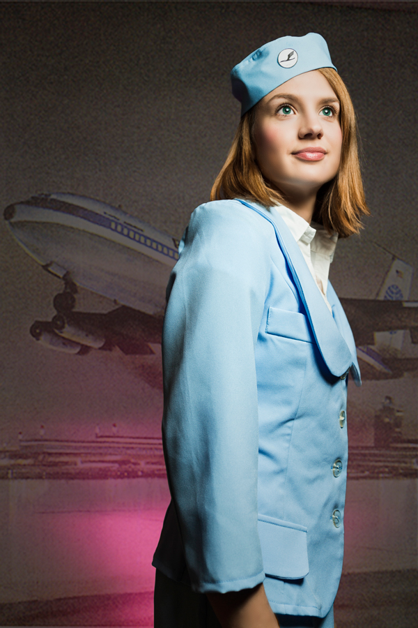 Und.... Stewardess 4 :)
