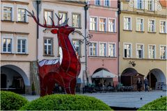 Und überall der Hirsch, das Wahrzeichen der Stadt