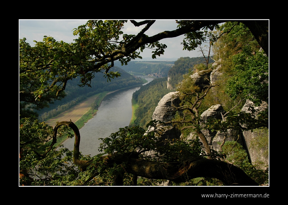 und unten fließt die Elbe