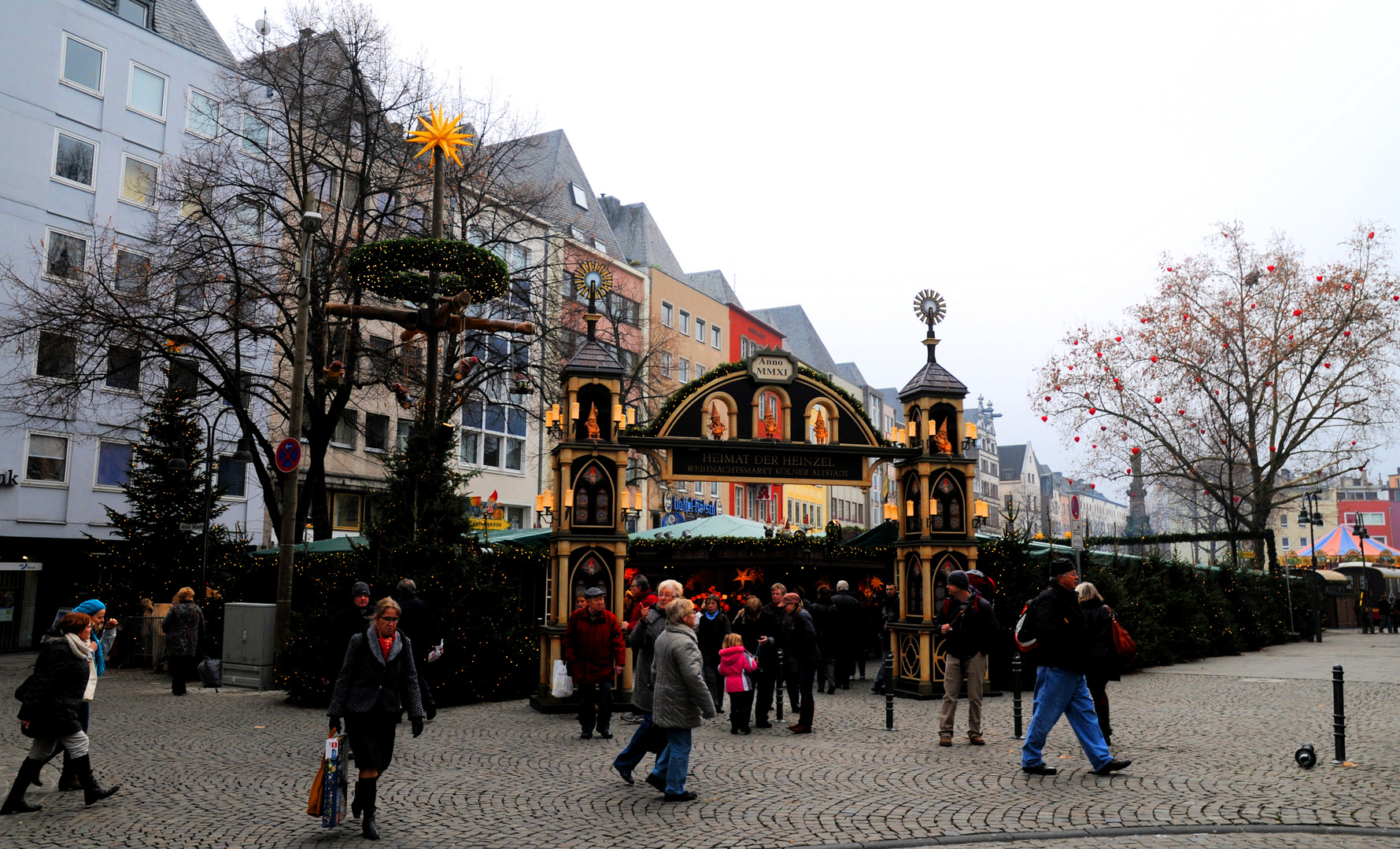 und wieder werden wir in Köln und Umgebung mit einem Schmuddelwetter zu Weihnachten beglückt!