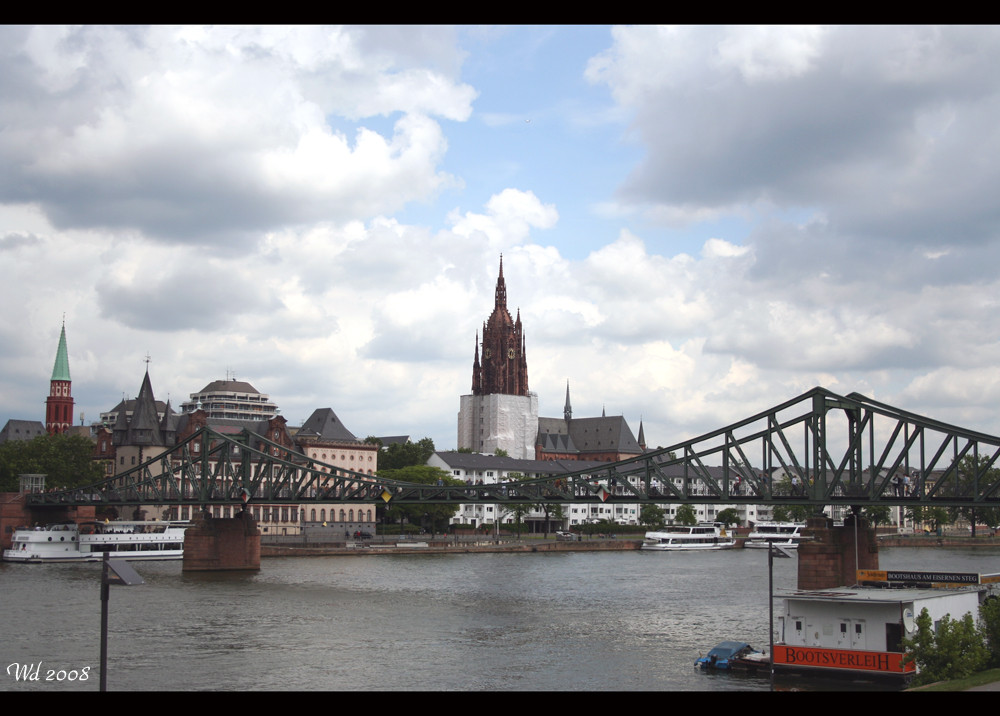 Und wir lassen unseren Dom in Frankfurt