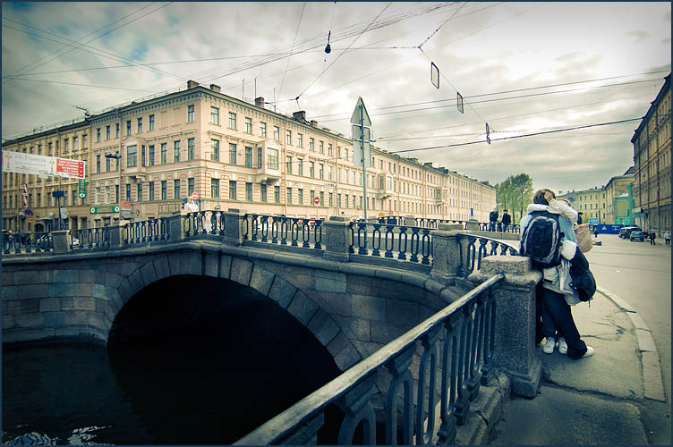 Under gray Petersbourg sky ...