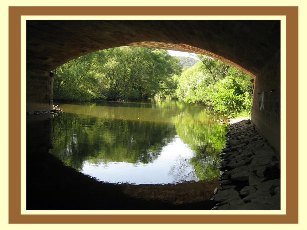 Under the Bridge -Marburg Lahn river