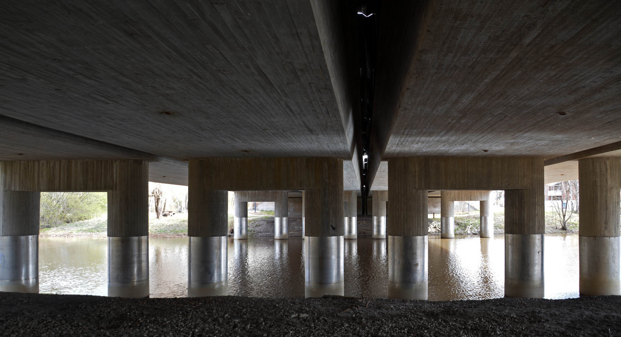 Under the trainbridges and coast Vantaa river