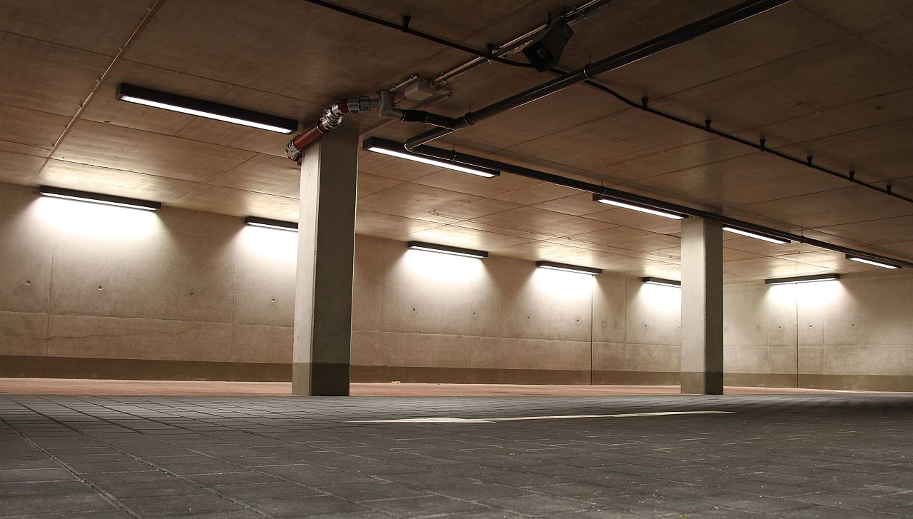 ... underground car park ...