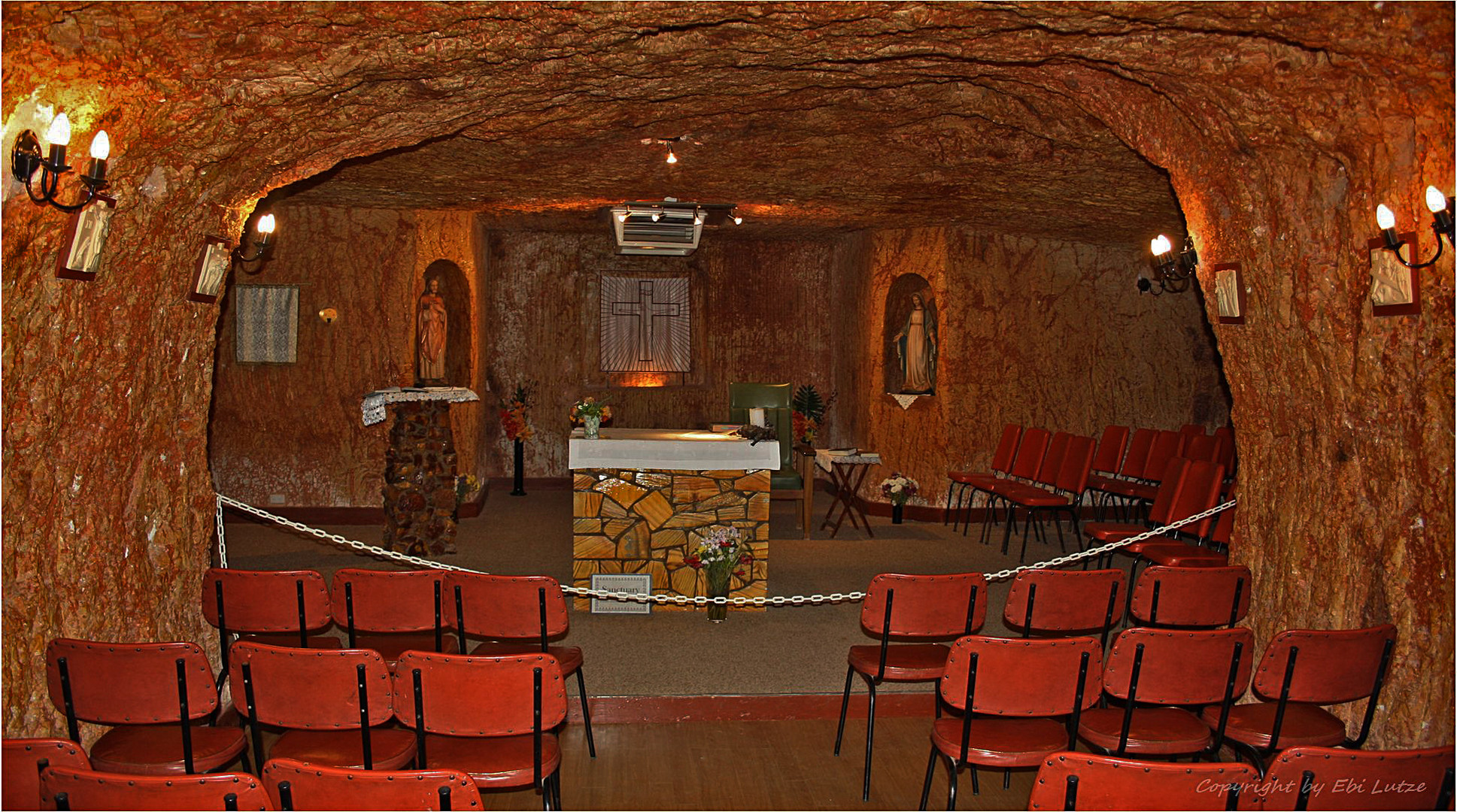 * Underground Church / Cooper Pedy SA *