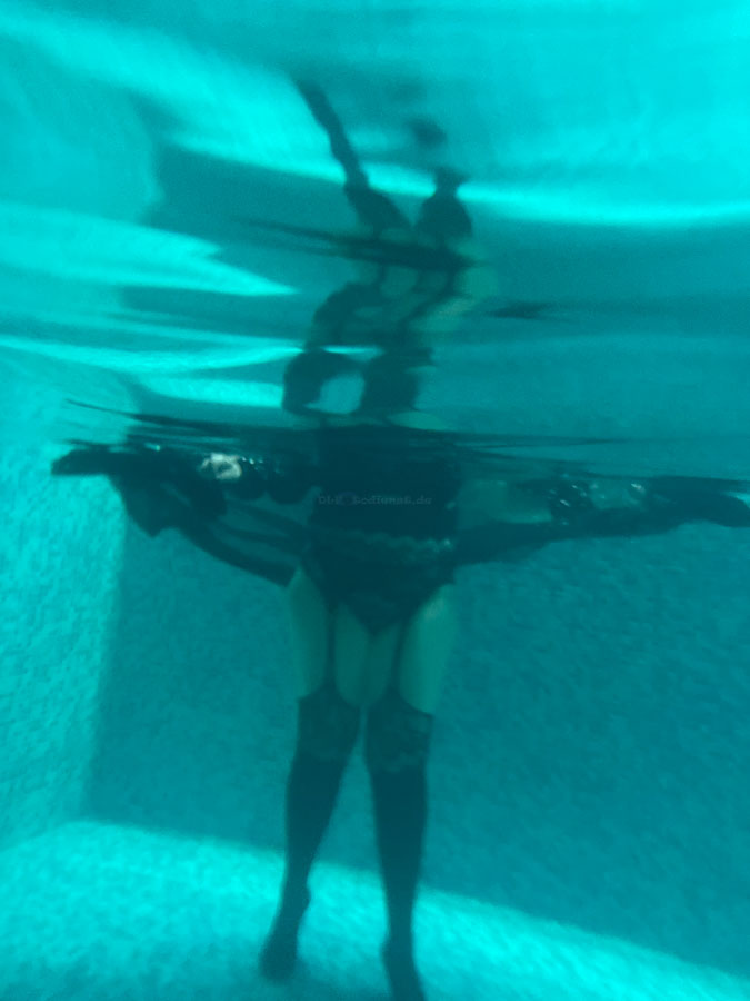 underwater Penny III