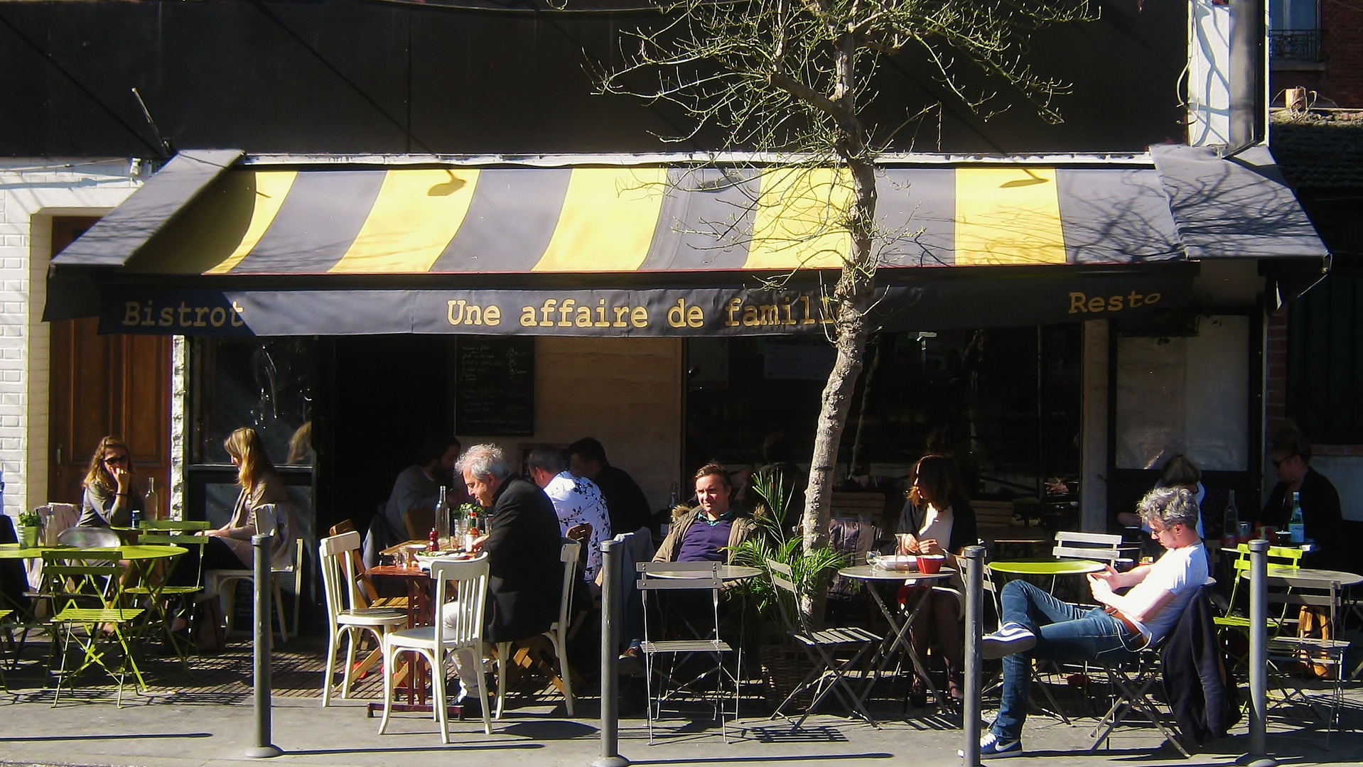 Restaurant Dans Les Puces De Saint Ouen Une affaire de famille. les puces de St Ouen Un Coté " un air de