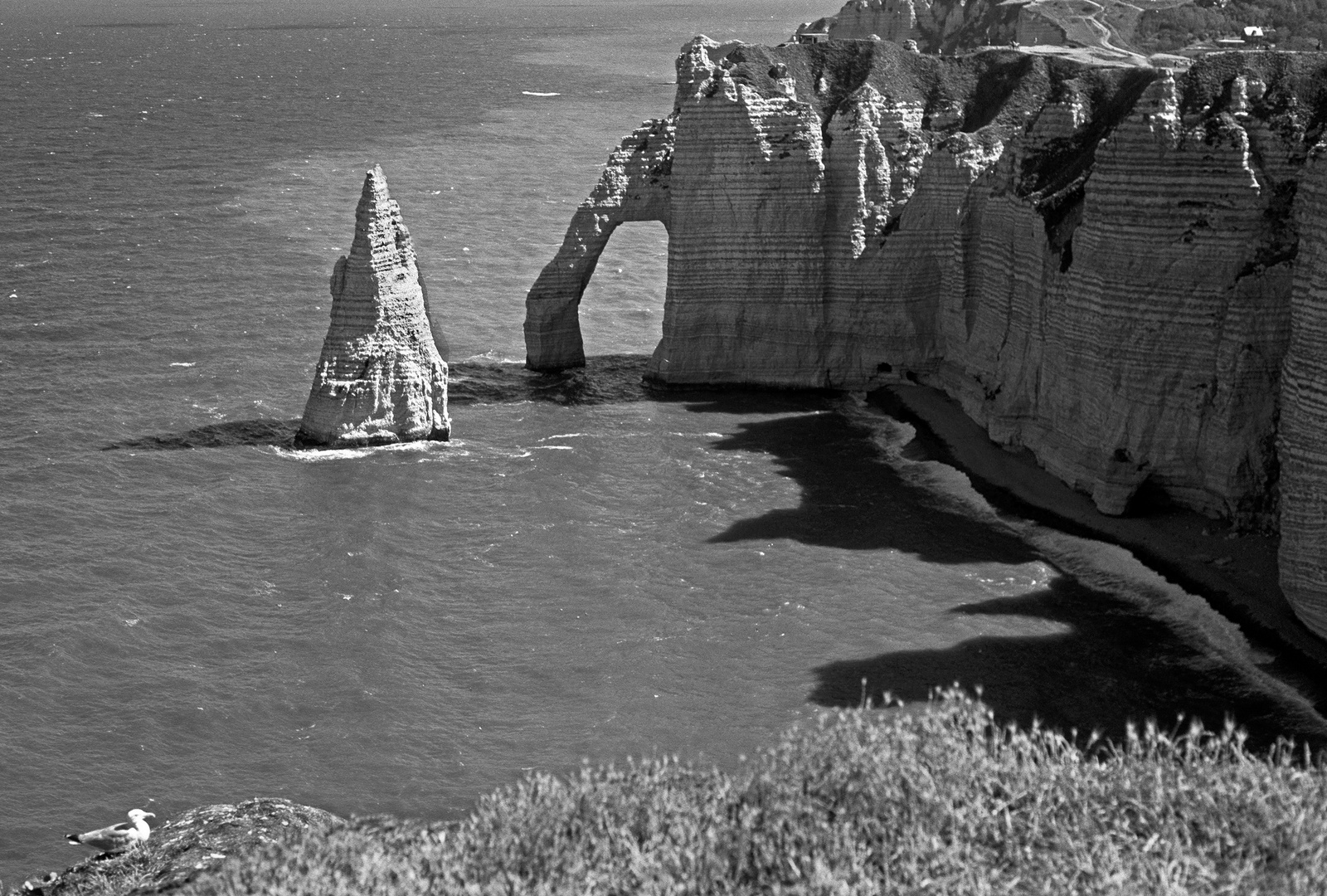 Une arche et une colonne chères à A Lupin ....