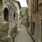 une autre rue de saint guilhem le désert !