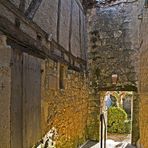 Une autre ruelle de La Romieu -- Eine andere Gasse in La Romieu