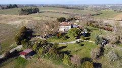 Une autre vue de la ferme-auberge du Vieux Pressoir