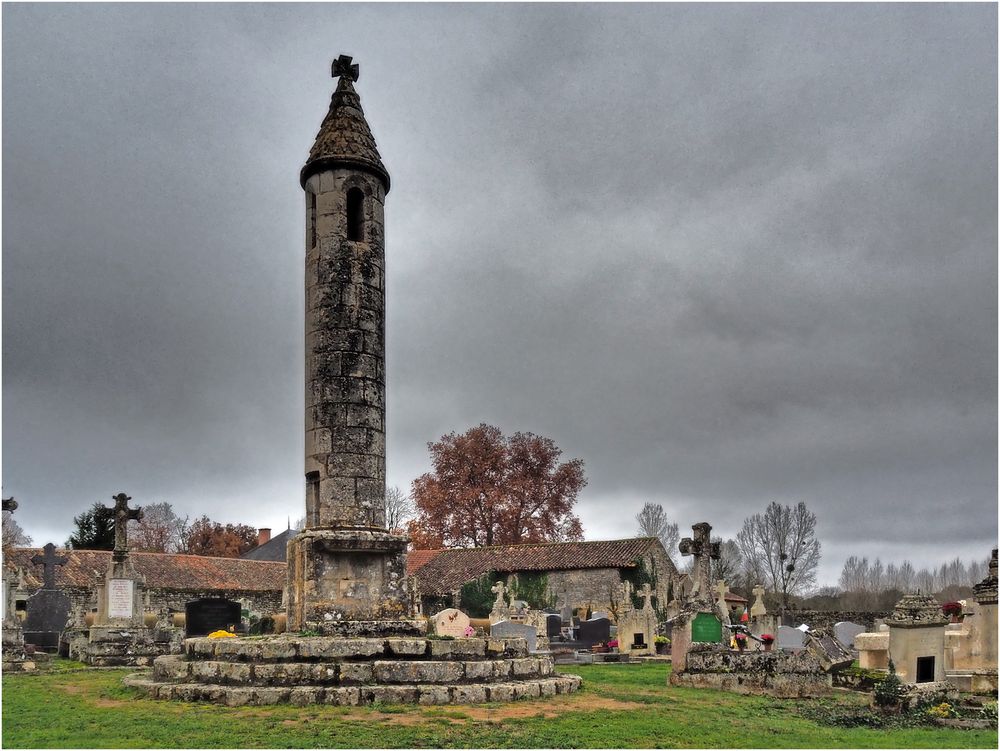 Une autre vue de la Lanterne aux morts