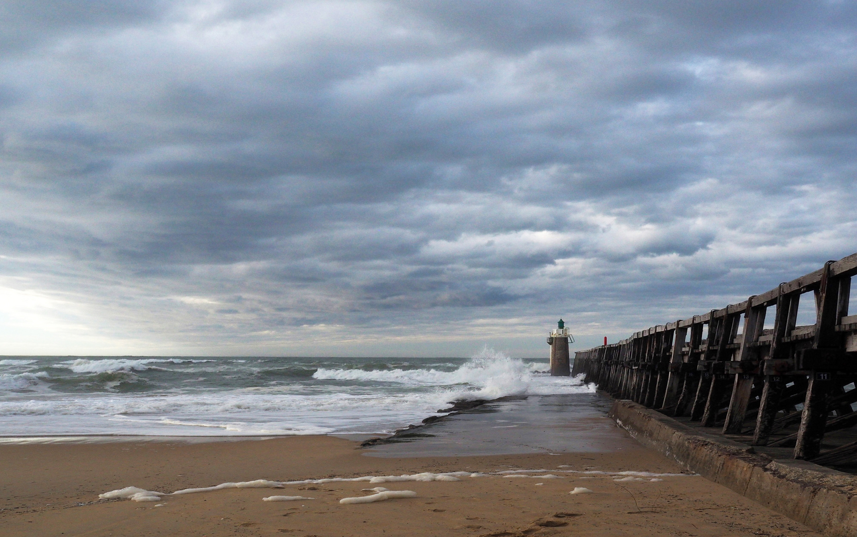 Une autre vue de l‘Estacade de Capbreton en hiver