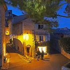 Une autre vue de Saint-Paul-de-Vence en fin d’heure bleue