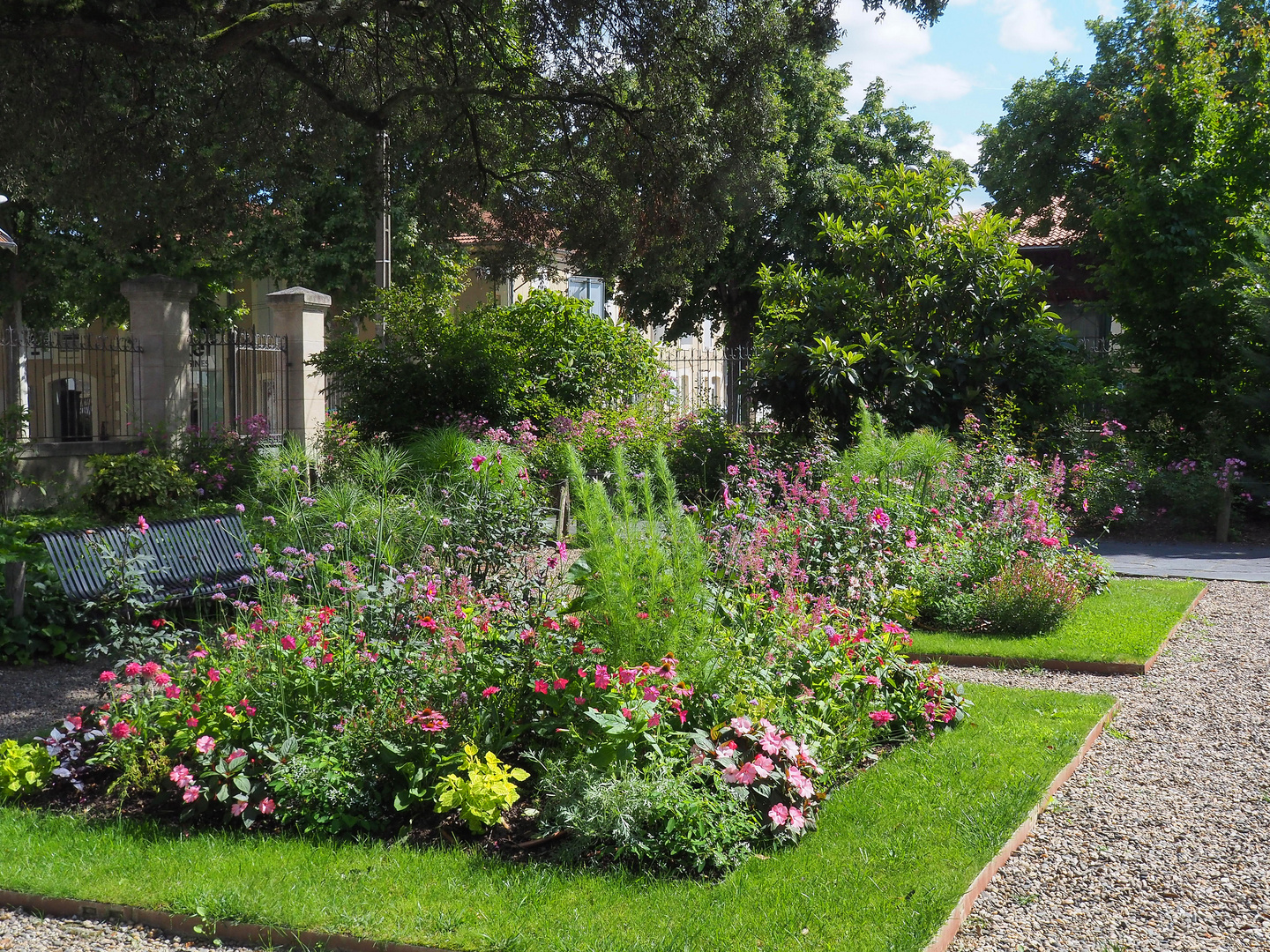 Une autre vue du Jardin Ortholan à Auch