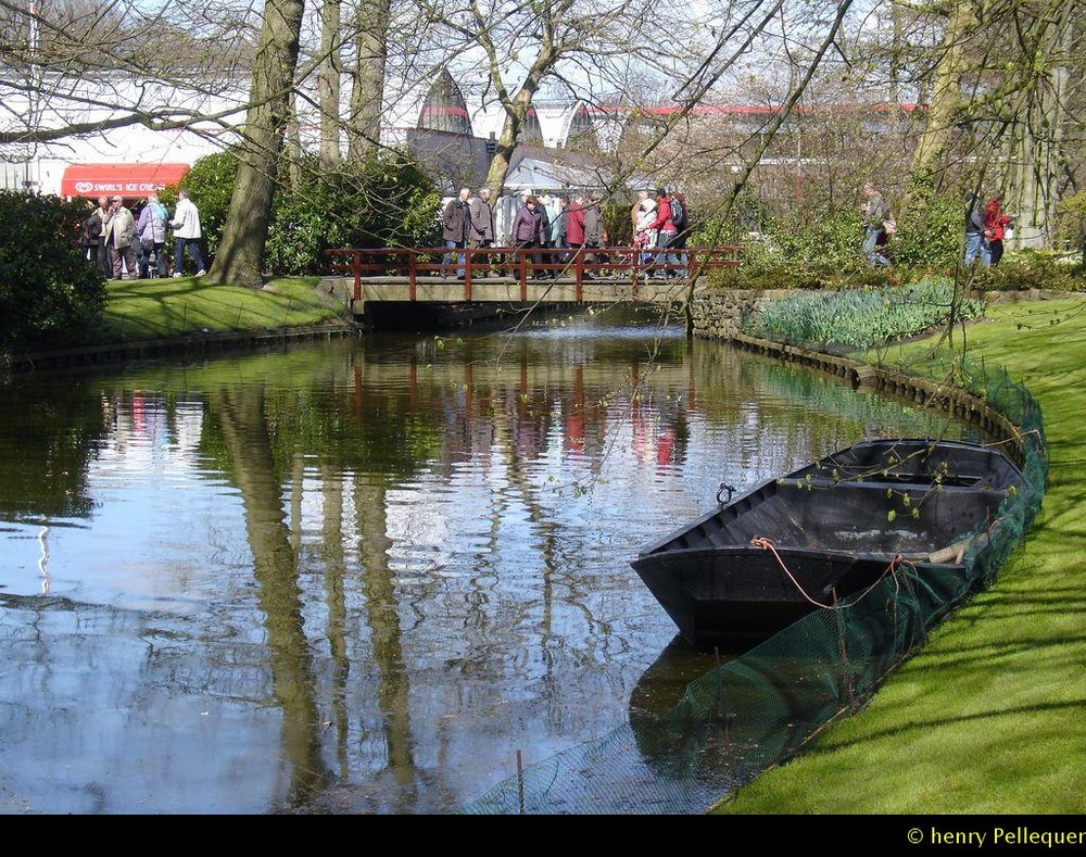 Une barque...