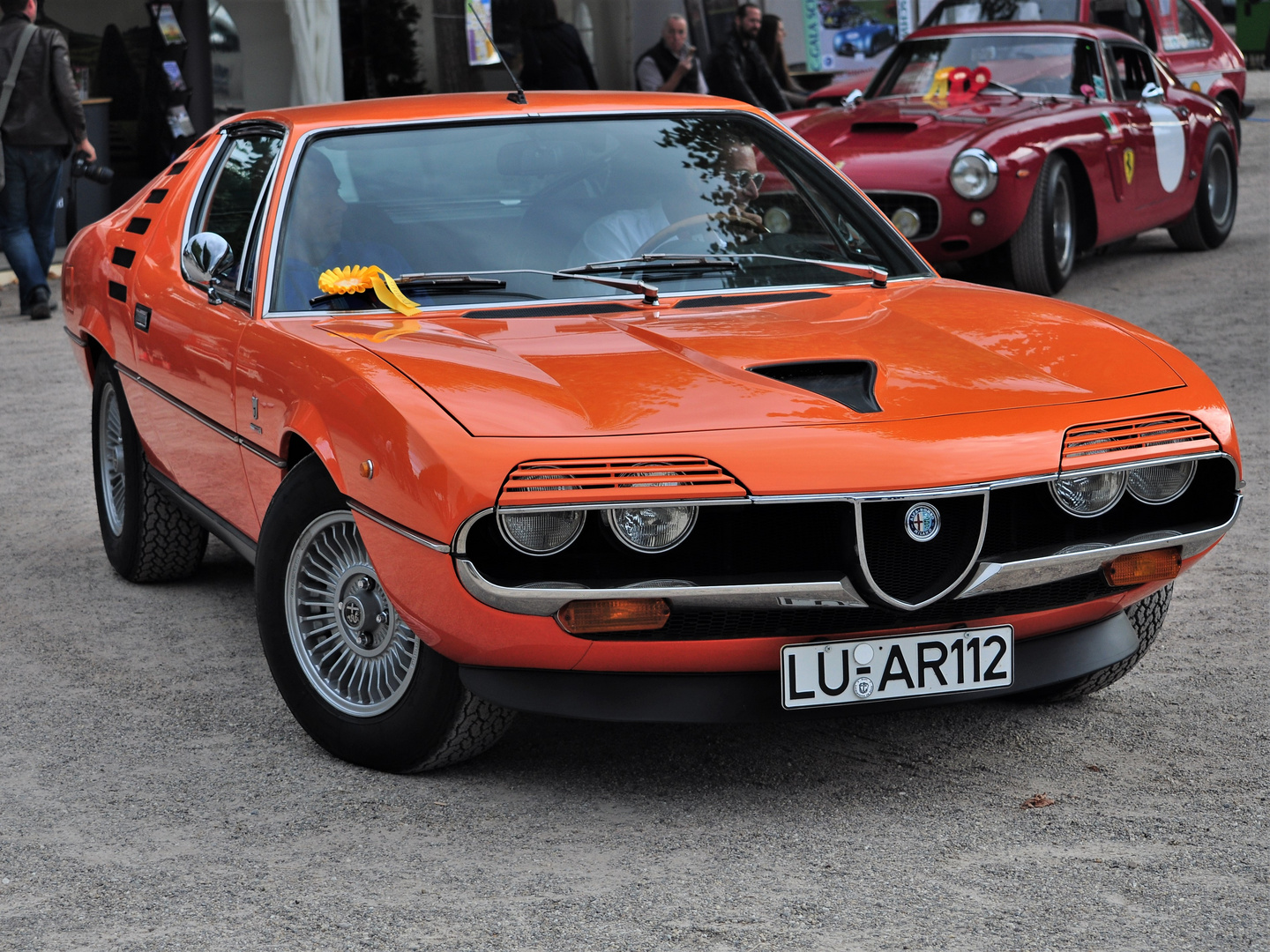 une beauté en orange: Alfa Romeo Montreal, 1974