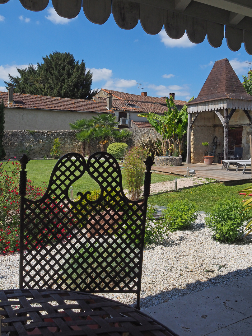 Une chaise de jardin…