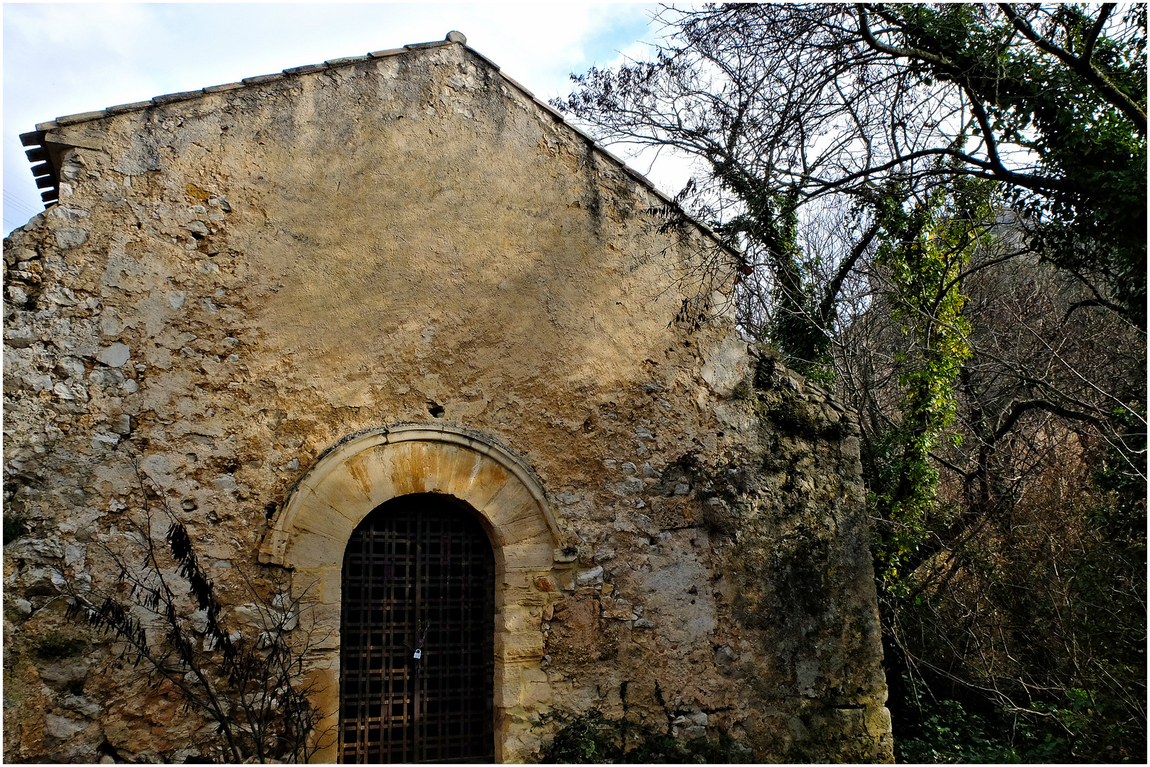 Une chapelle...