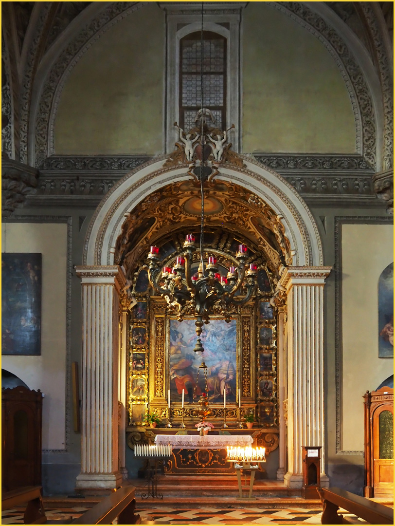 Une chapelle latérale du dôme de Salo