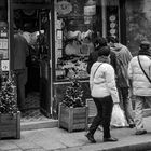 une cigarette/PARIS