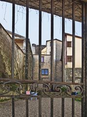 Une cour intérieure  --  Bazas (Gironde)  --  Ein Innenhof