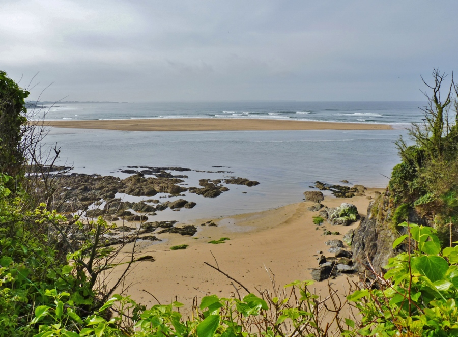 Une crique au Pouldu commune de Clohars-Carnoët (Finistère)