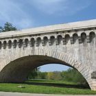 Une des 22 arches du pont-canal