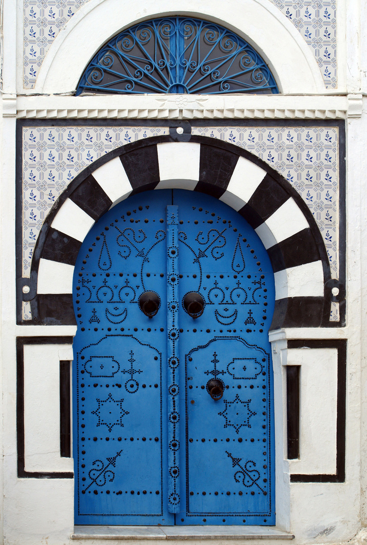 Une des fameuses portes bleues de Sidi Bou Saïd