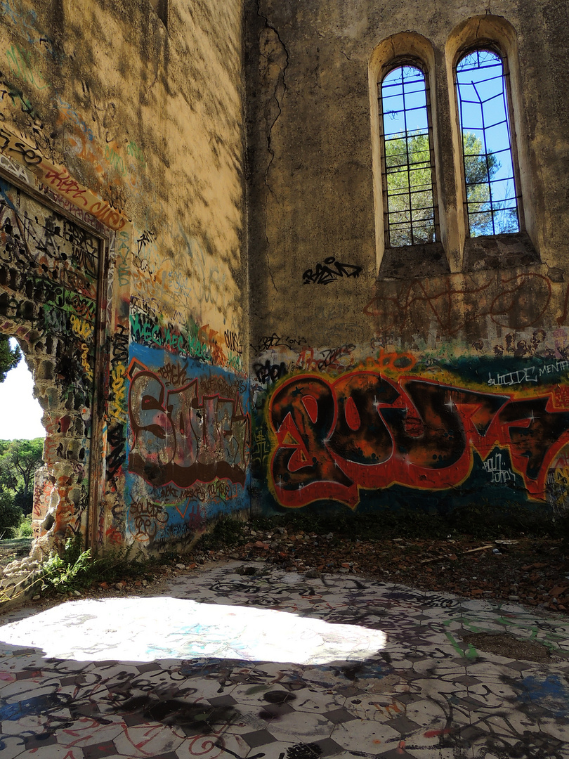 Une église abandonnée