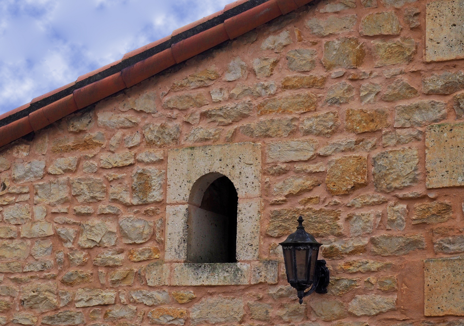 Une entrée du pigeonnier