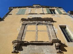 Une façade de la rue Saint-Exupéry à Condom