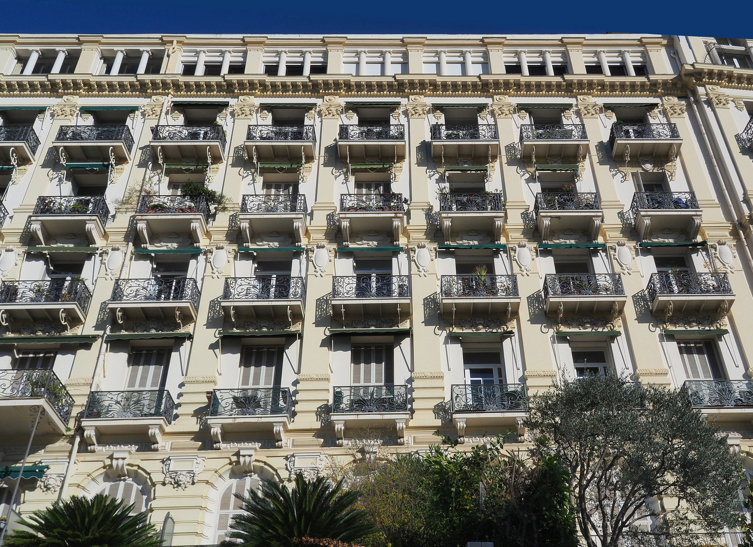 Une façade de l’Hôtel Regina