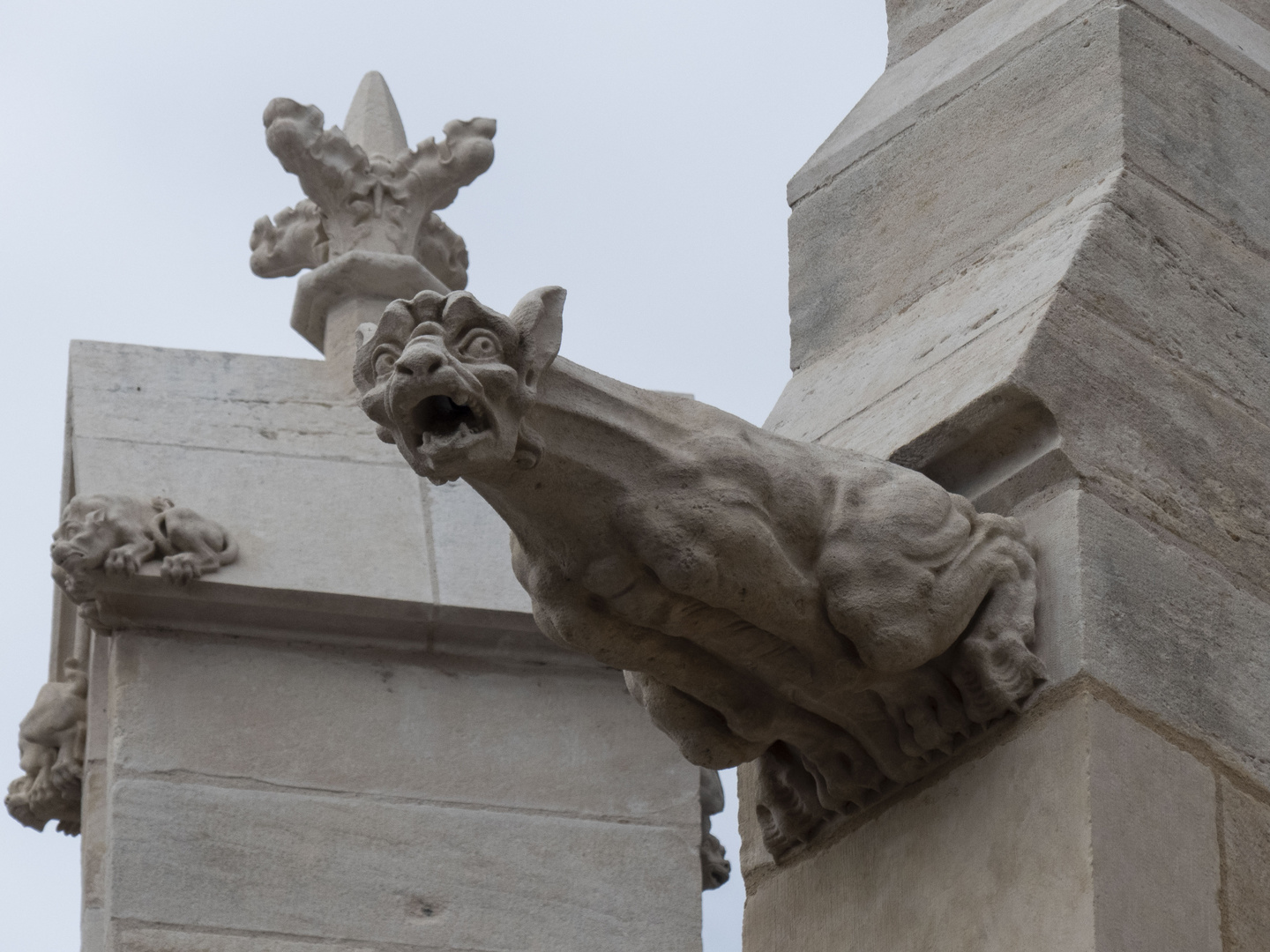 Une gargouille de la cathédrale de Nevers