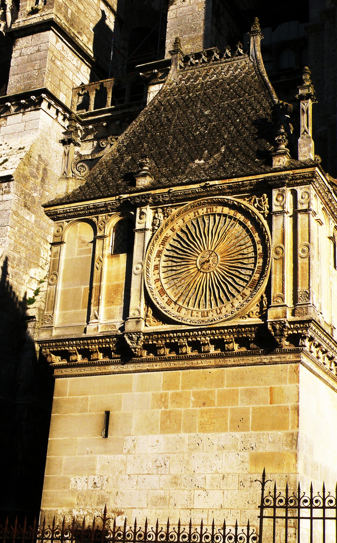 Une horloge de la Cathédrale de Chartres