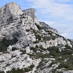 une montagnette au dessus de la méditerranée