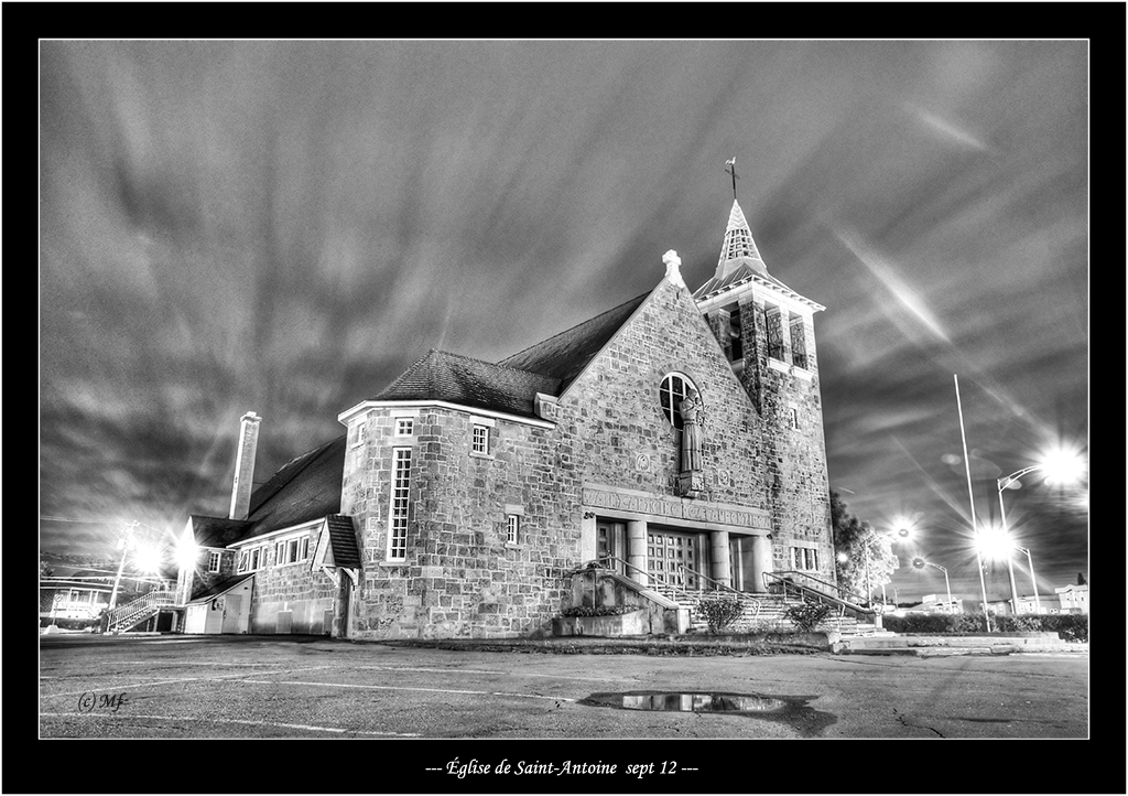 Une nuit à l'église sous de forts vents