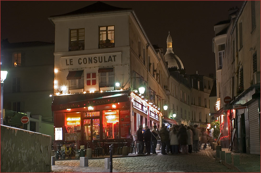 Une nuit à Paris - nächtliches Gedränge auf dem Montmartre