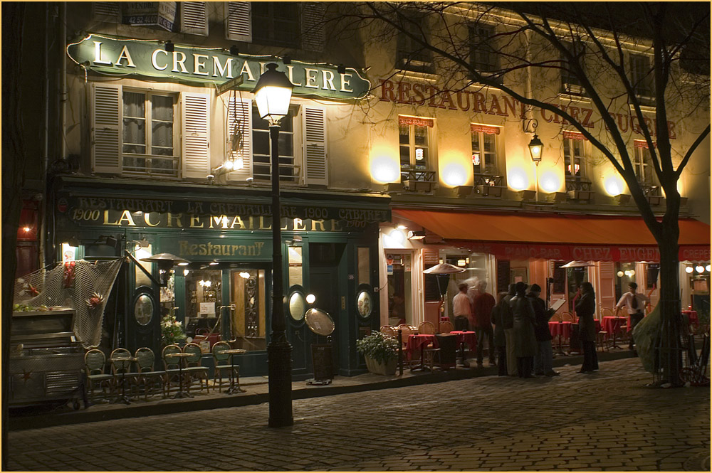 Une nuit à Paris - Place du Têrtre - Feierabend