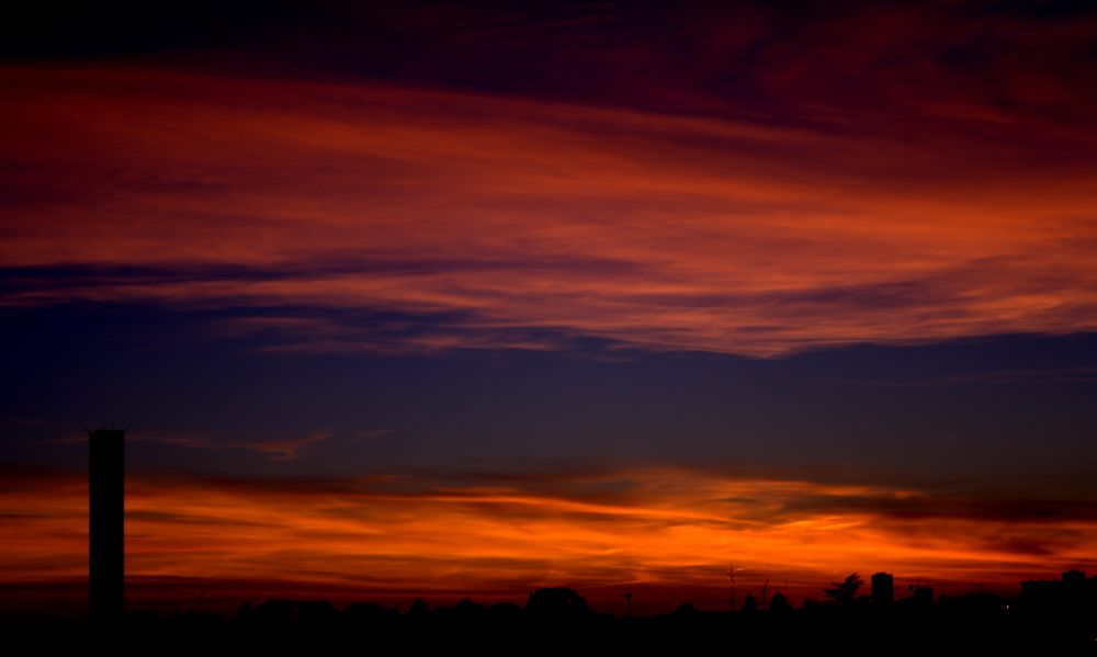 une nuit de printemps sur montpellier de envy-change 