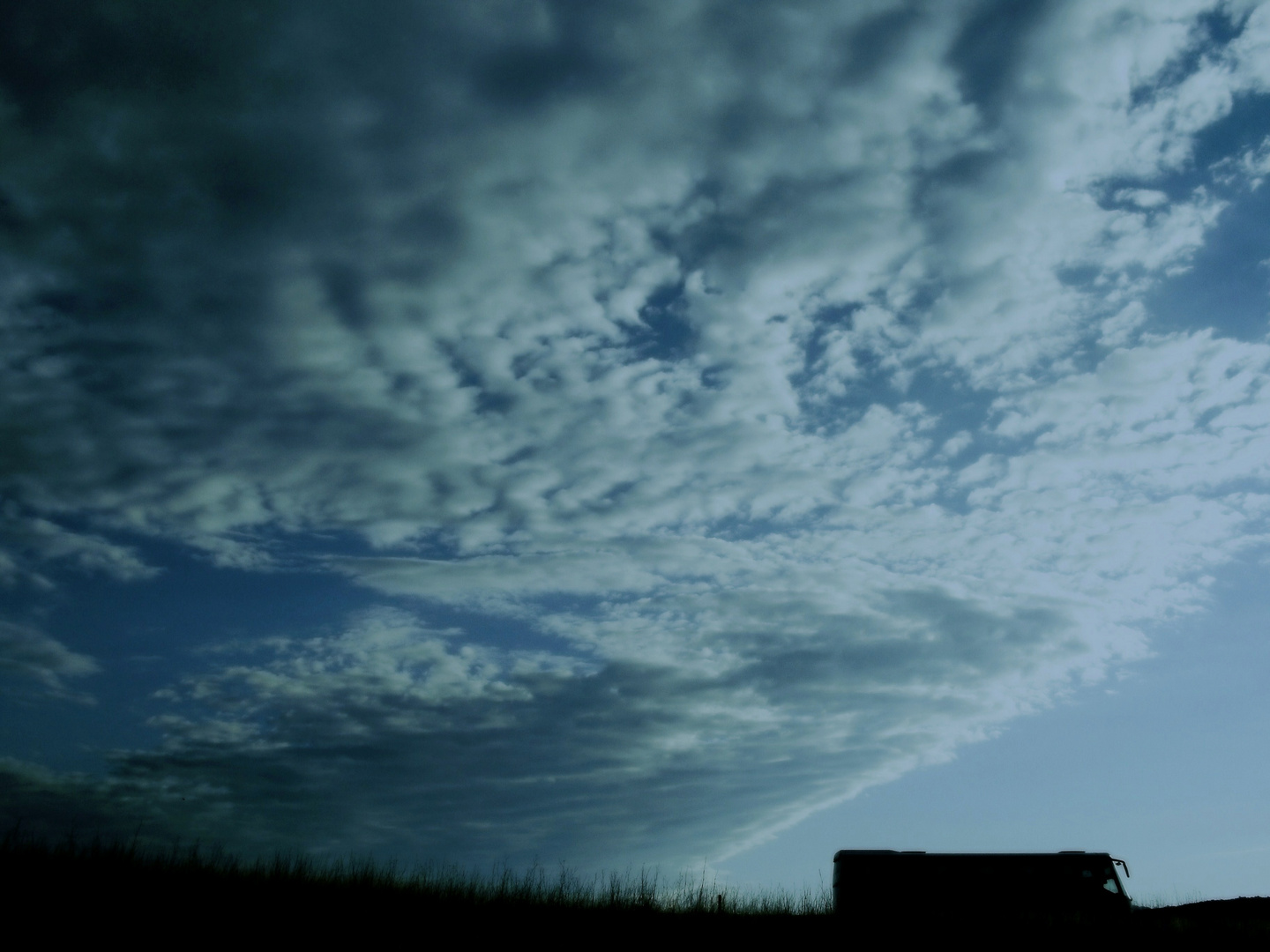 une ombre d autoroute