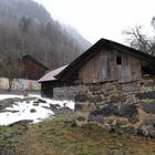 Une petite ferme en direction du lieu dit les" Allamands " du cote de Samoens