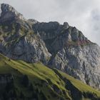 une petite place de ciel bleu