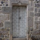 une porte dans le Cantal