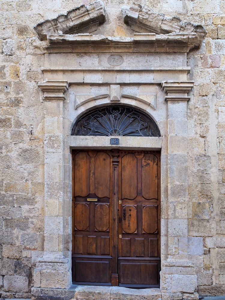 Une porte du XVIIIème 