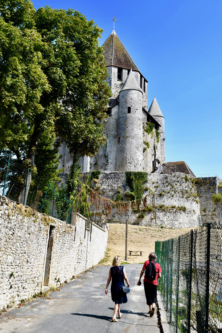 UNE PROMENADE À PROVINS