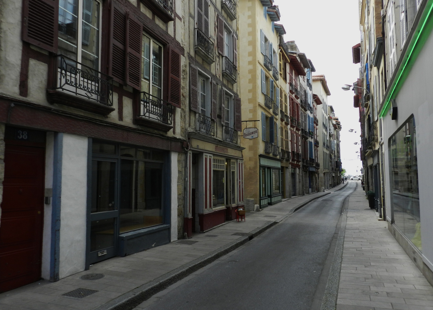 une rue à Bayonne.........